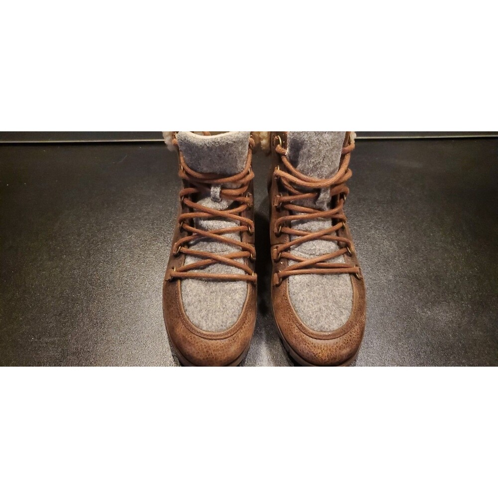 Sorel Harlow Lace Cozy Size 8.5